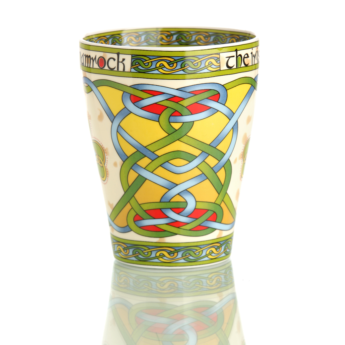 The Irish Shamrock Mug - Kaffeebecher mit irischem Kleeblatt und keltischen Mustern