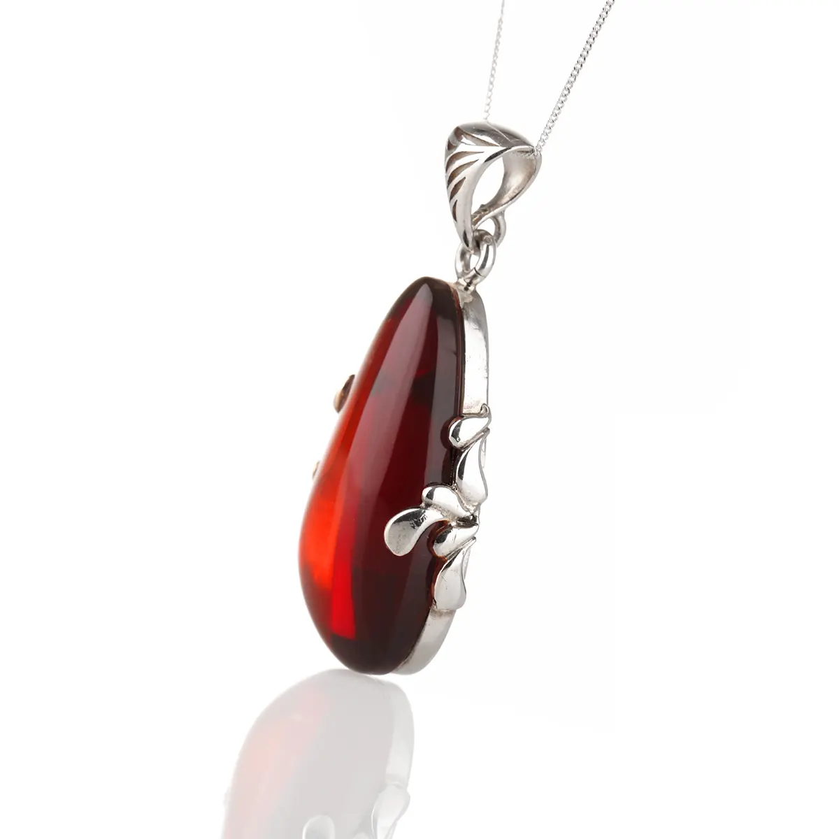 kette-anhaenger-bernstein-amber-rot-silber-irland-002 Red Amber Drop - Irischer Anhänger aus honigfarbenem Bernstein & Sterling Silber-Copy