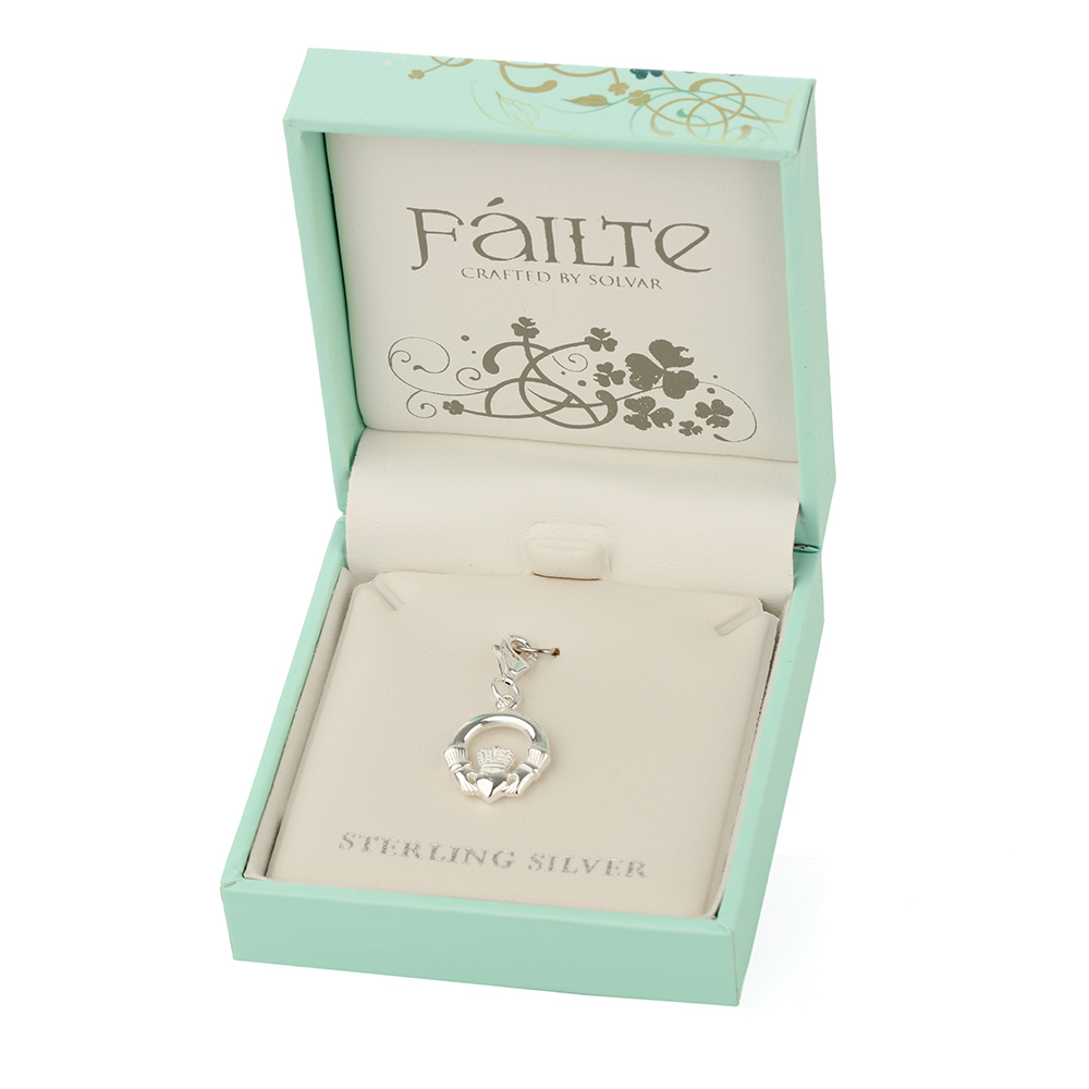 claddagh-silber-charm-bettelamband-001 Claddagh Ring -  Das irische Symbol der Liebe als Charm aus Sterling Silber