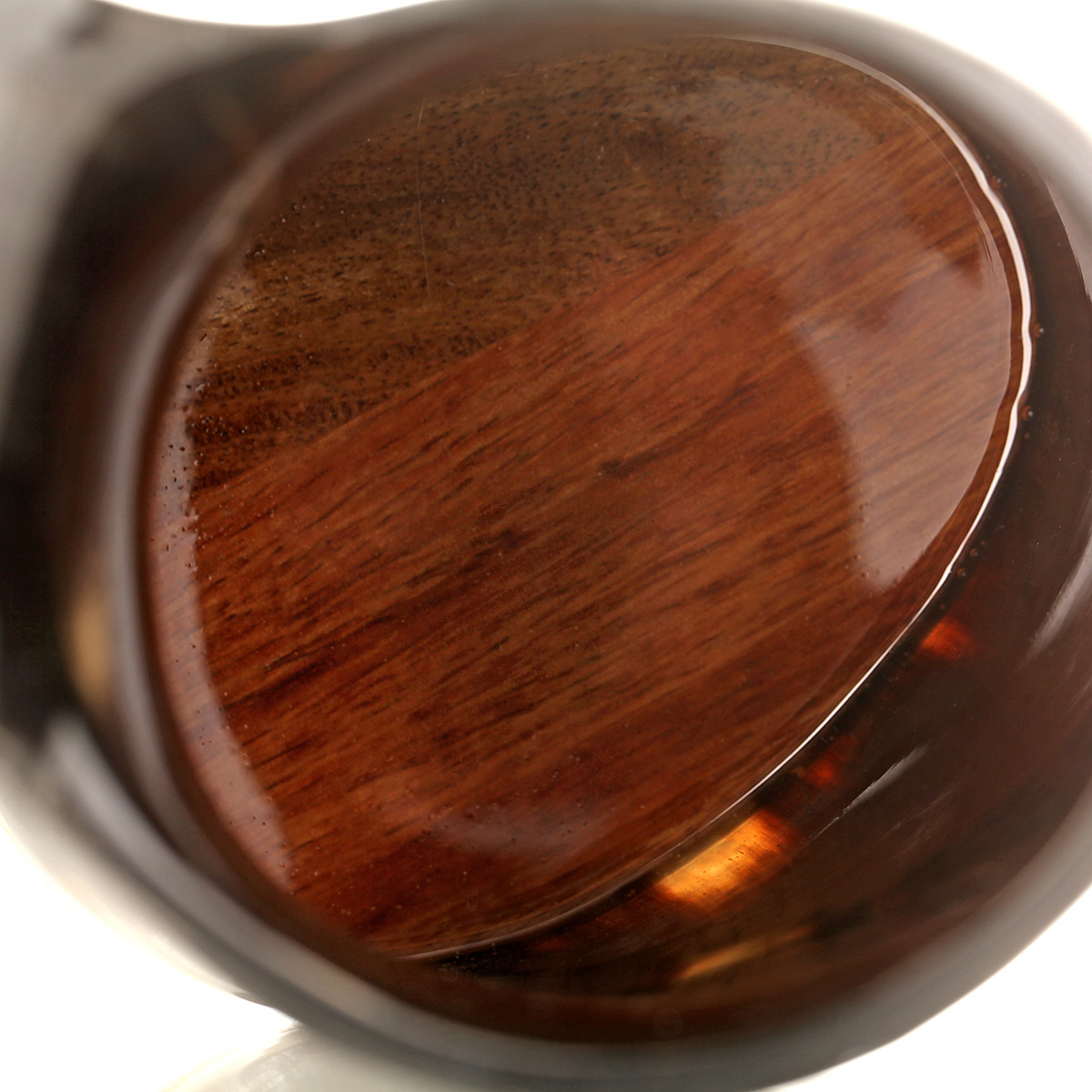 Wikinger Hornbecher mit Henkel & Holzboden - 0,5 - 0,7 Liter  - Rinderhorn poliert Wikinger Hornbecher mit Henkel & Holzboden - 0,5 - 0,7 Liter  - Rinderhorn poliert