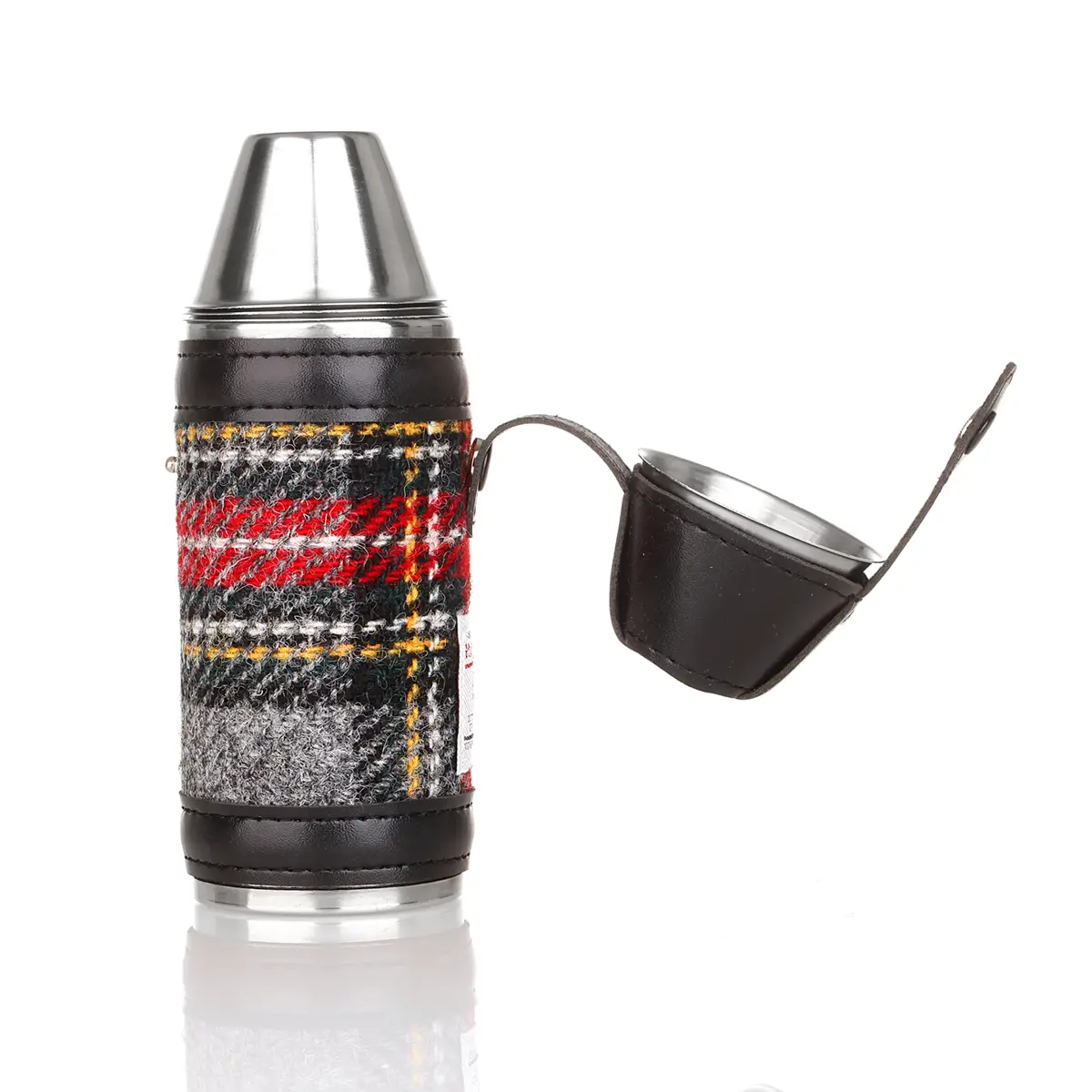 Harris Tweed Hunting Flask / Campingflasche in Grey and Red Tartan