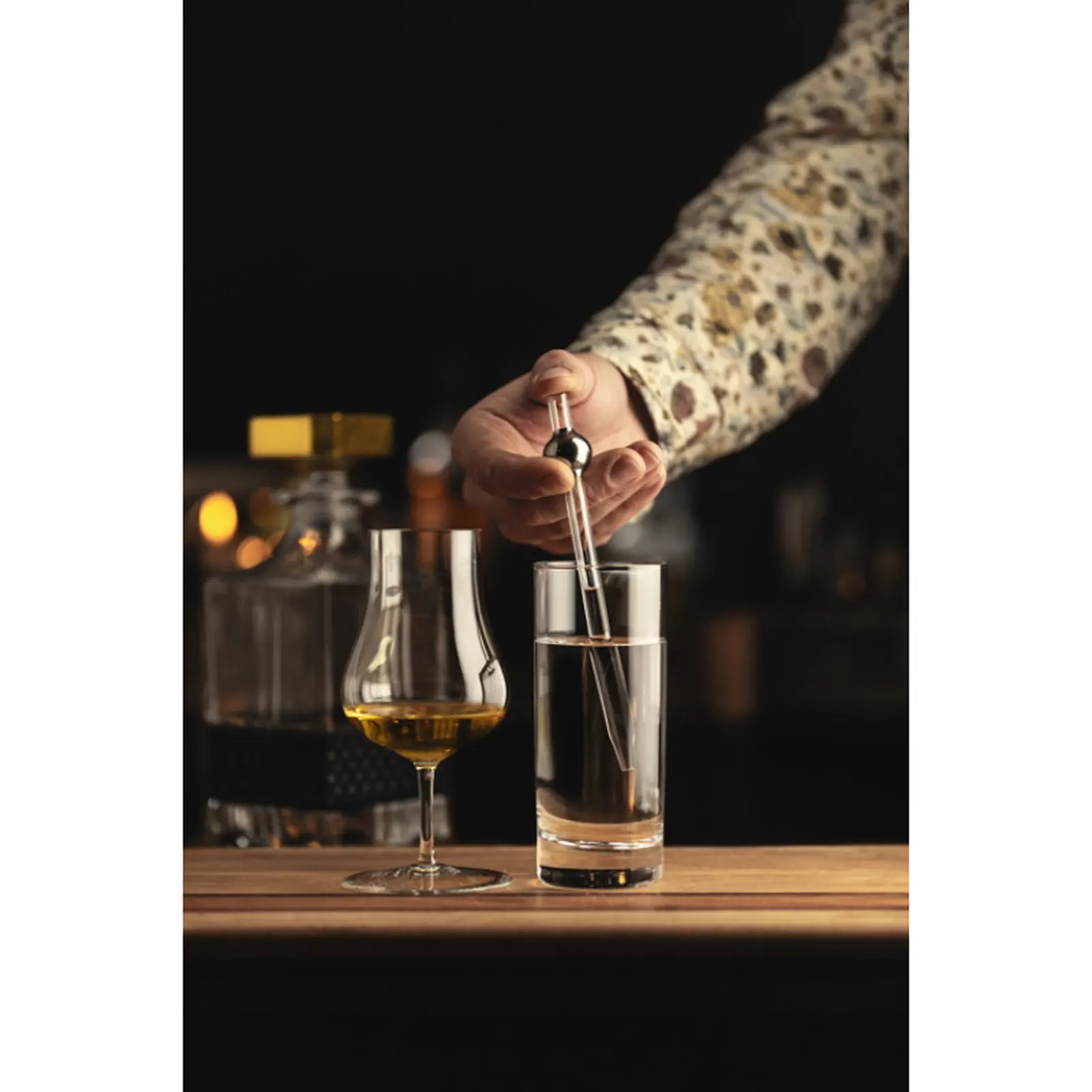 Eisch Ceremony - Whisky / Rum-Pipette aus Kristallglas & Platin in Geschenkröhre