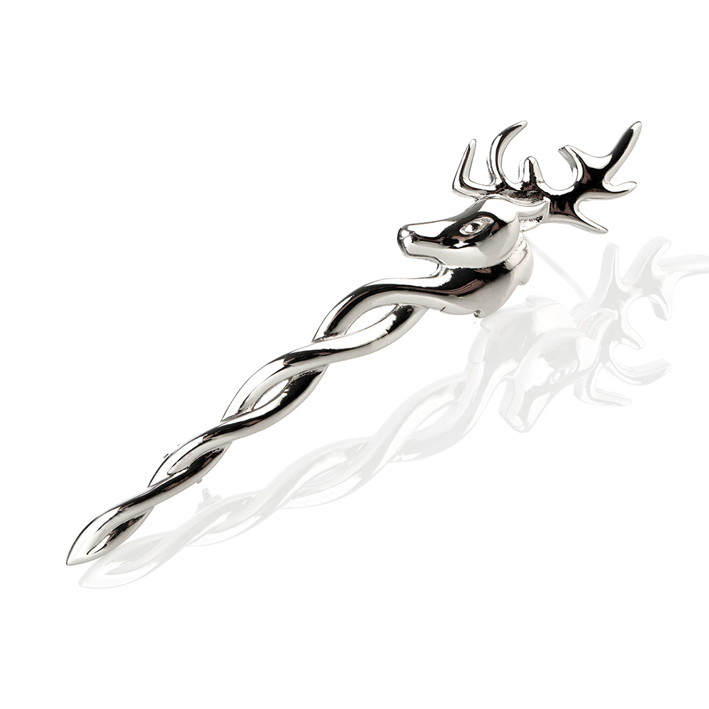 Staghorn Kilt Pin aus Schottland - Hirschkopf & keltische Knoten