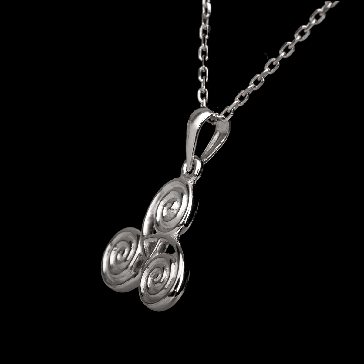 anhaenger-kette-newgrange-triskele-irland-silber-004 Newgrange Triskele - Keltischer Sterling Silber Anhänger aus Irland