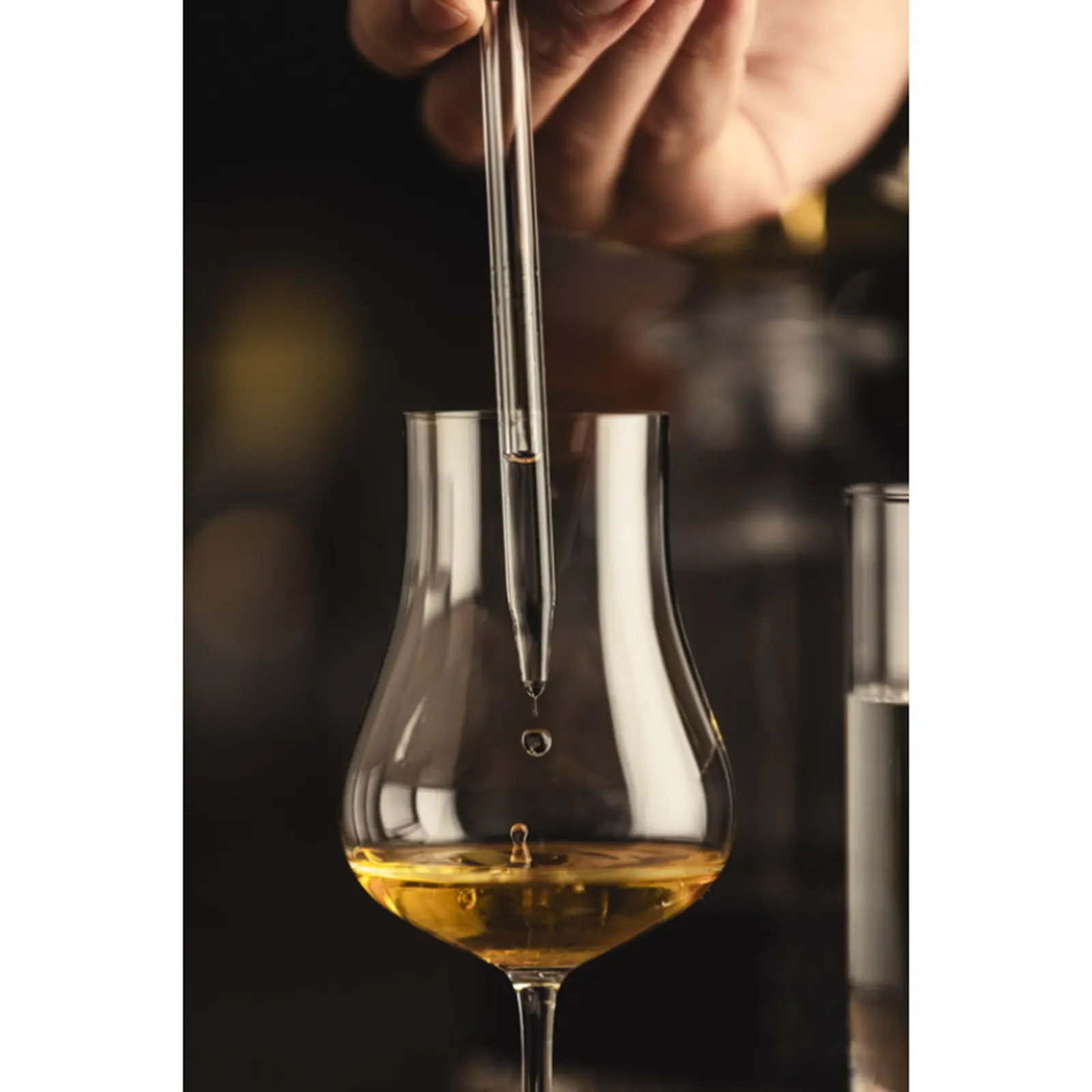 Eisch Ceremony - Whisky / Rum-Pipette aus Kristallglas & Platin in Geschenkröhre