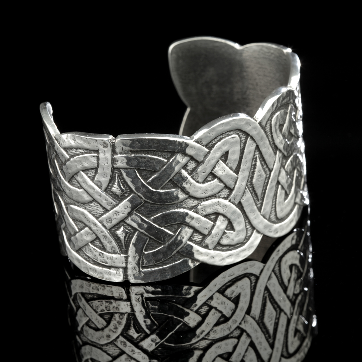 Celtic Cuff - Großer Armreif mit keltischen Ornamenten