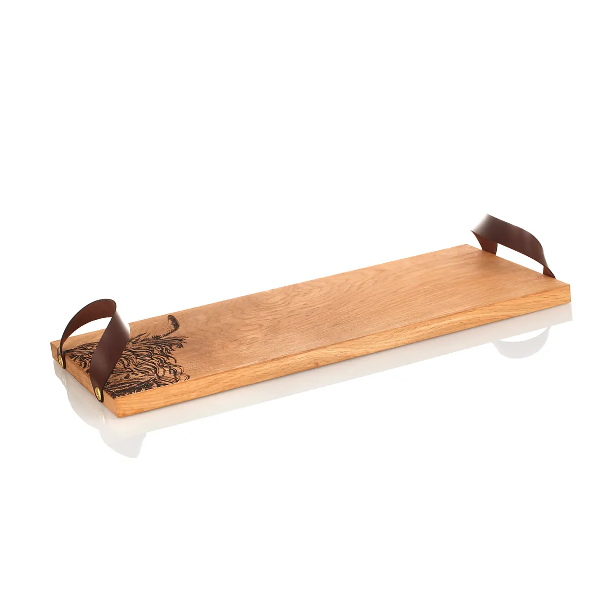 Servierbrett-Tablett-Holz-Eiche-Oak-Schottland-Highland-Cow-Rind-002 Handgefertigtes Highland Cow Serviertablett aus schottischer Eiche mit Kunstledergriffen