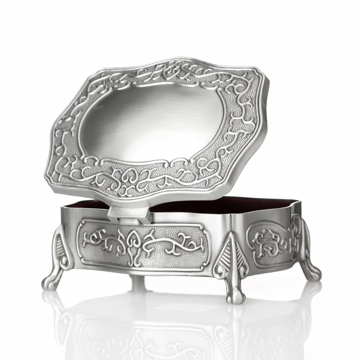 schmuck-schatulle-kasten-keltisch-silber-metall-irland-009 Irische Schmuckschatulle mit floralen keltischen Motiven - Handgefertigt in Irland