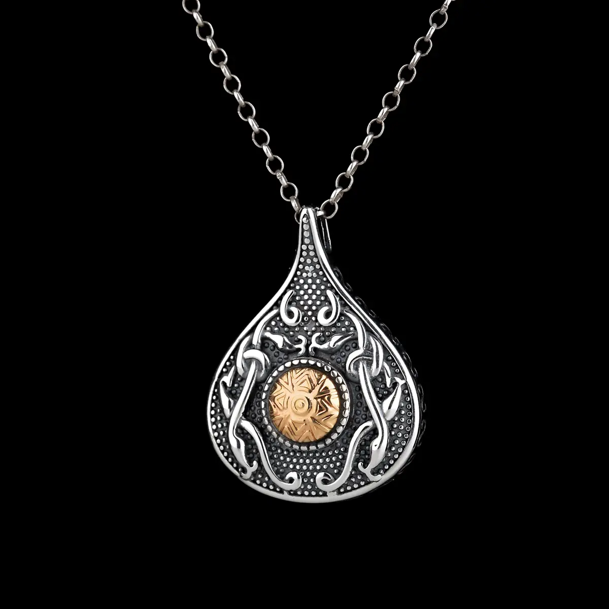 Celtic Warrior Wood Quay Teardrop - Keltischer Anhänger aus IrlandCeltic Warrior Wood Quay Drop - Keltischer Anhänger aus Irland