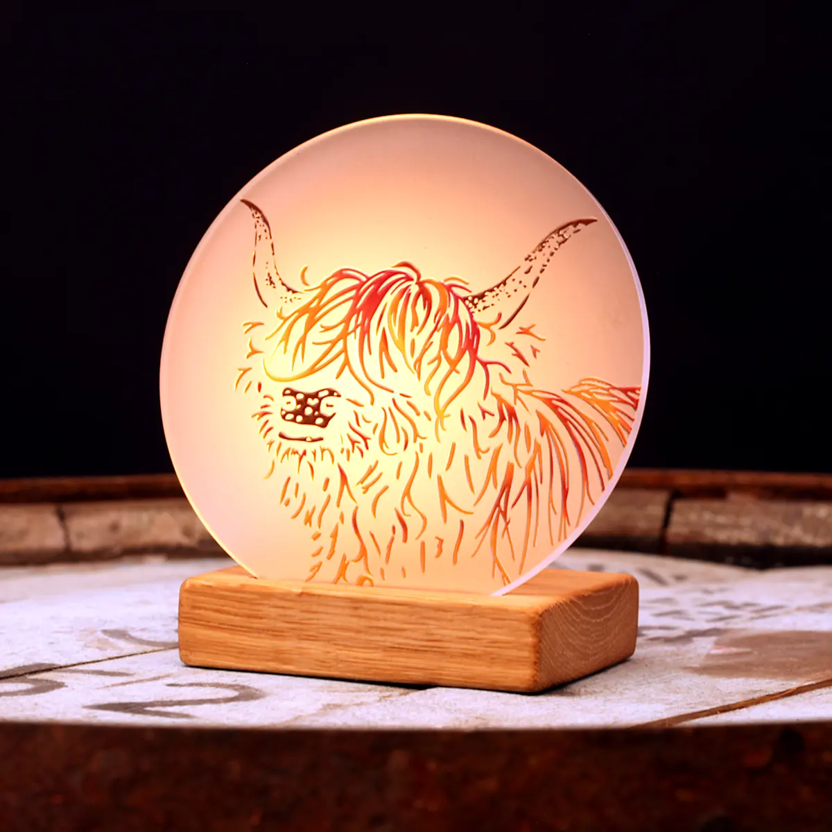 Teelicht-Halter-Eiche-Holz-Glas-Highland-Cow-Schottland-004