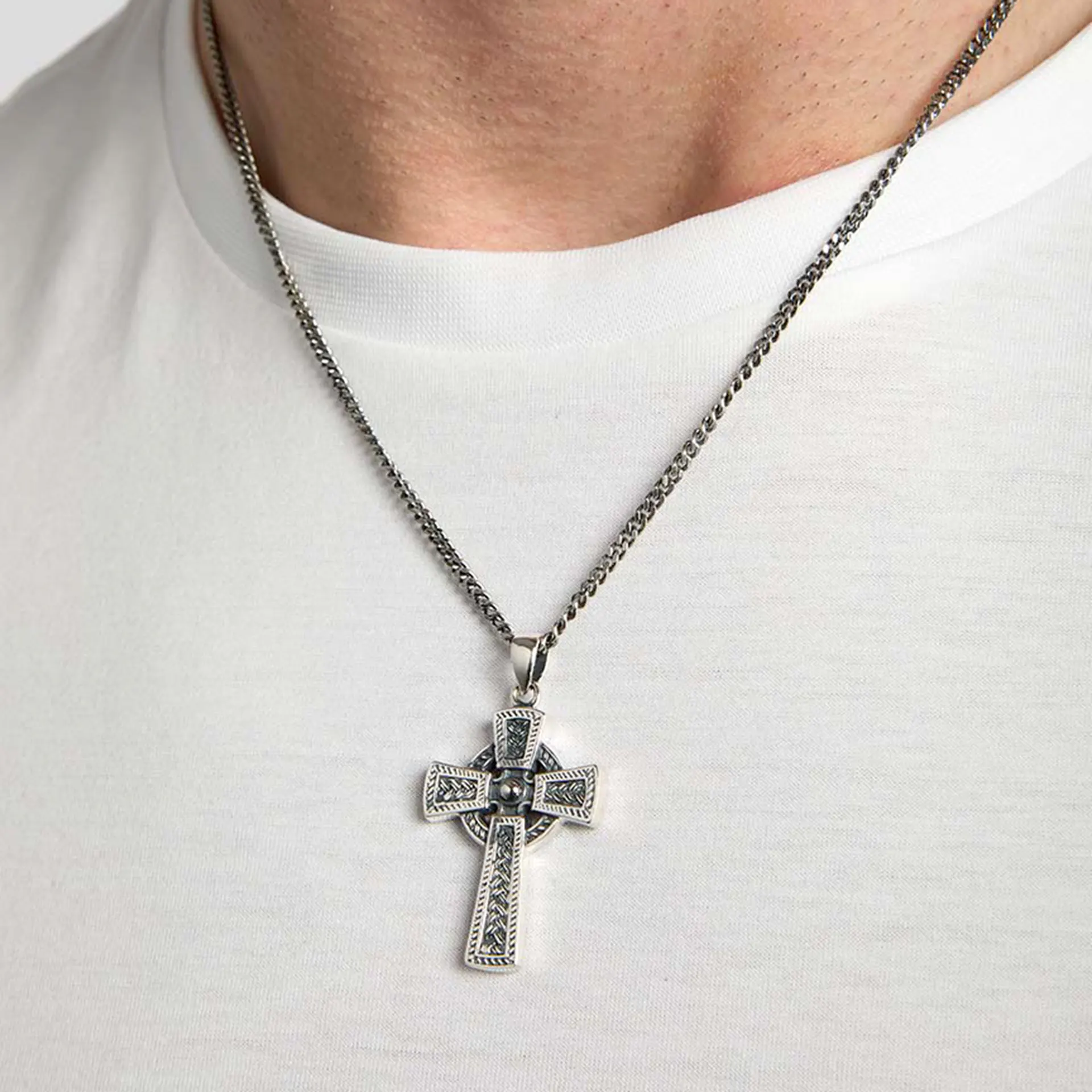 Ancient Celtic Cross - Keltischer Kreuz-Anhänger aus Sterlingsilber – handgefertigt in Irland