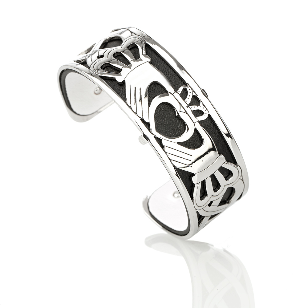 Claddagh Ring Armreif aus Irland - Metall & Leder in schwarz & weiß