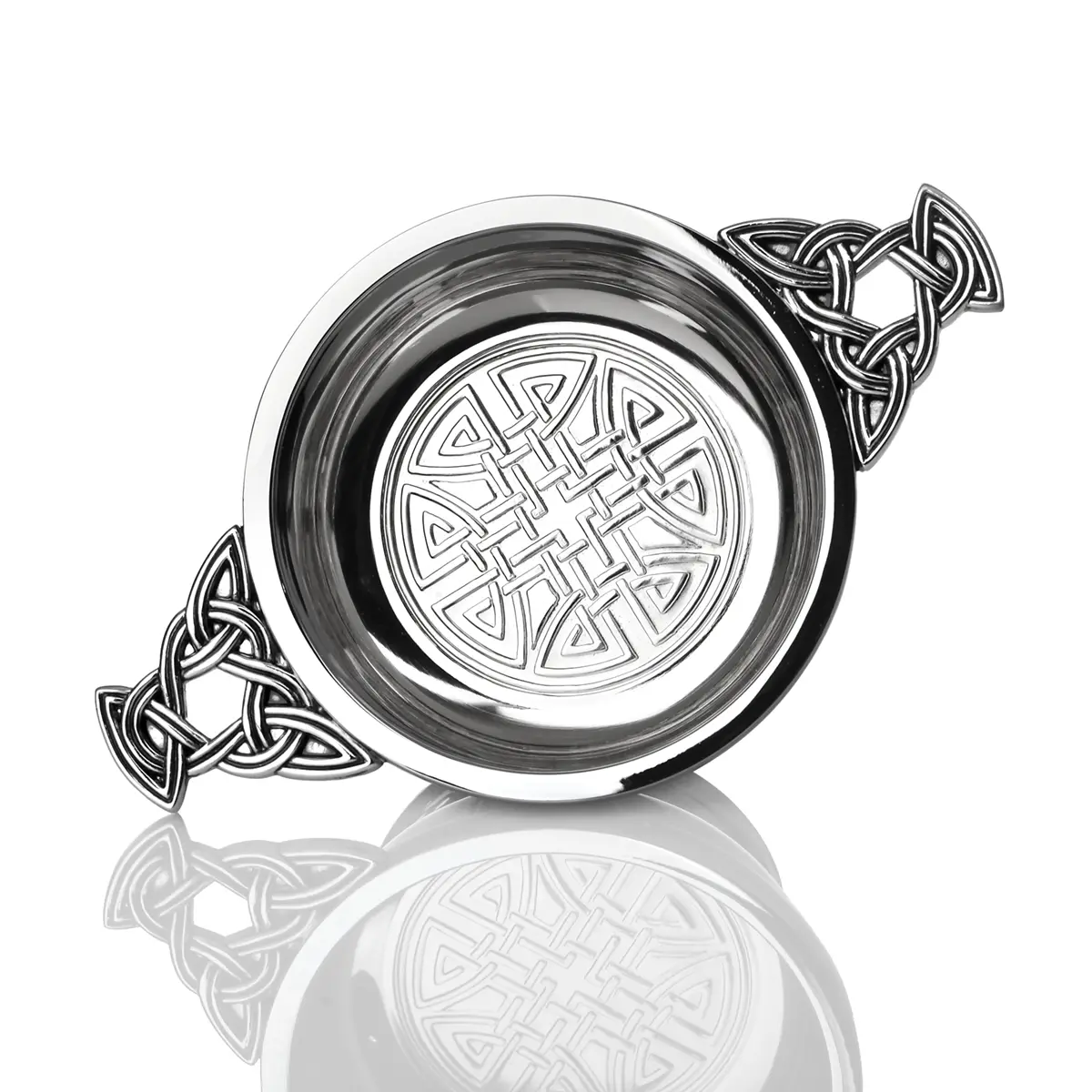 Whisky-Quiaich-Schottland-highland-keltisch-silber-001 Highland Whisky Quaich aus Schottland - versilbert mit keltischen Ornamenten