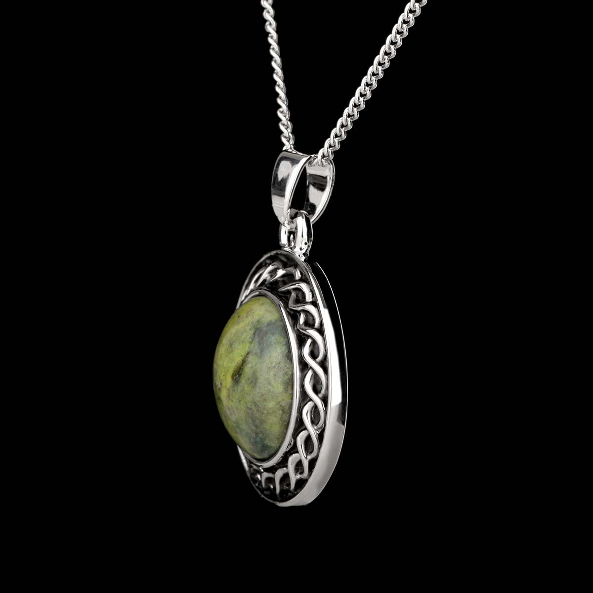 kette-anhaenger-keltisch-irland-connemara-marmor-silber-003 Celtic Shield - Irische Kette aus Connemara Marmor & keltischen Ornamenten