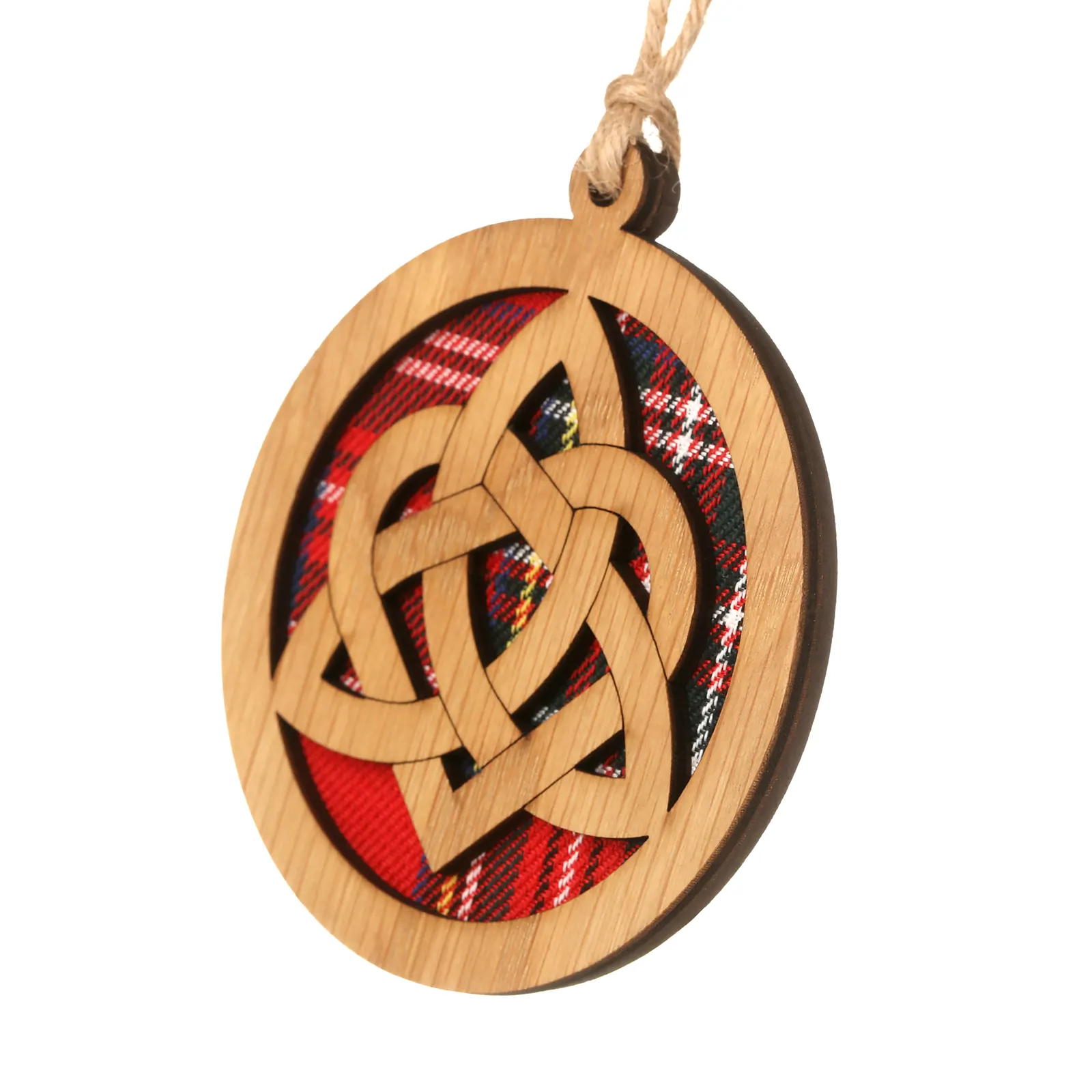 Celtic Oak - Runder Holz-Aufhänger mit keltischem Knoten und Tartan-Hintergrund Celtic Oak - Runder Holz-Aufhänger mit keltischem Knoten und Tartan-Hintergrund