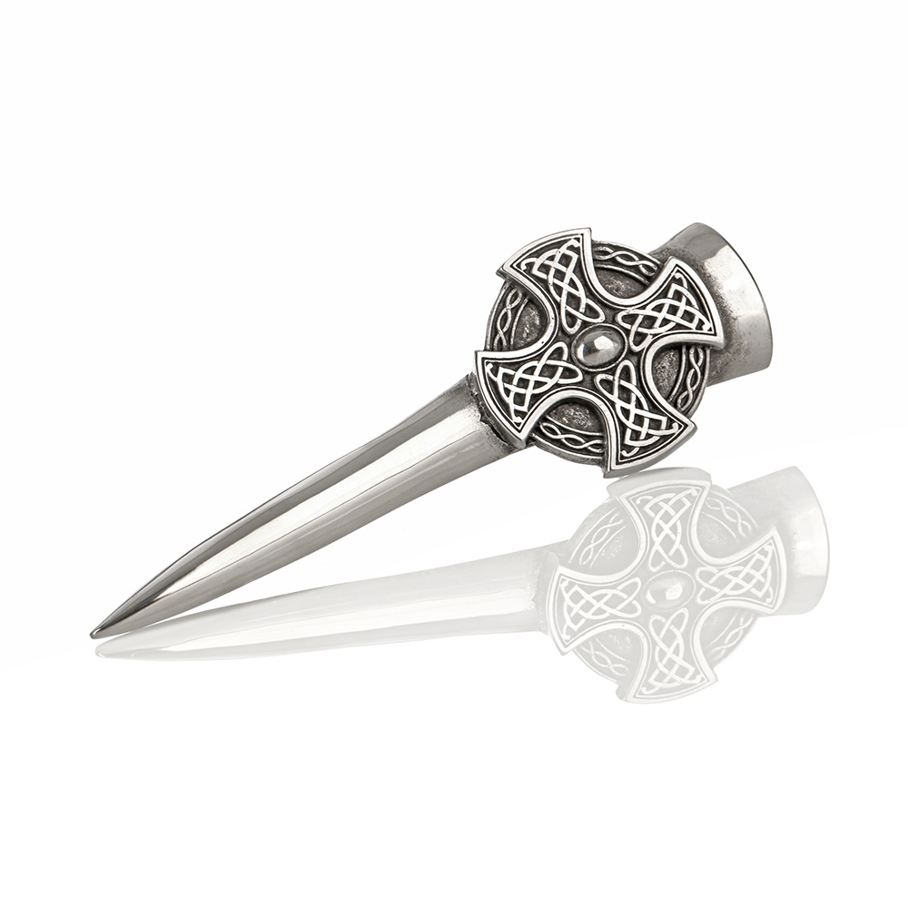 Northumberland Cross Kilt Pin aus England - Keltisches Kreuz poliert