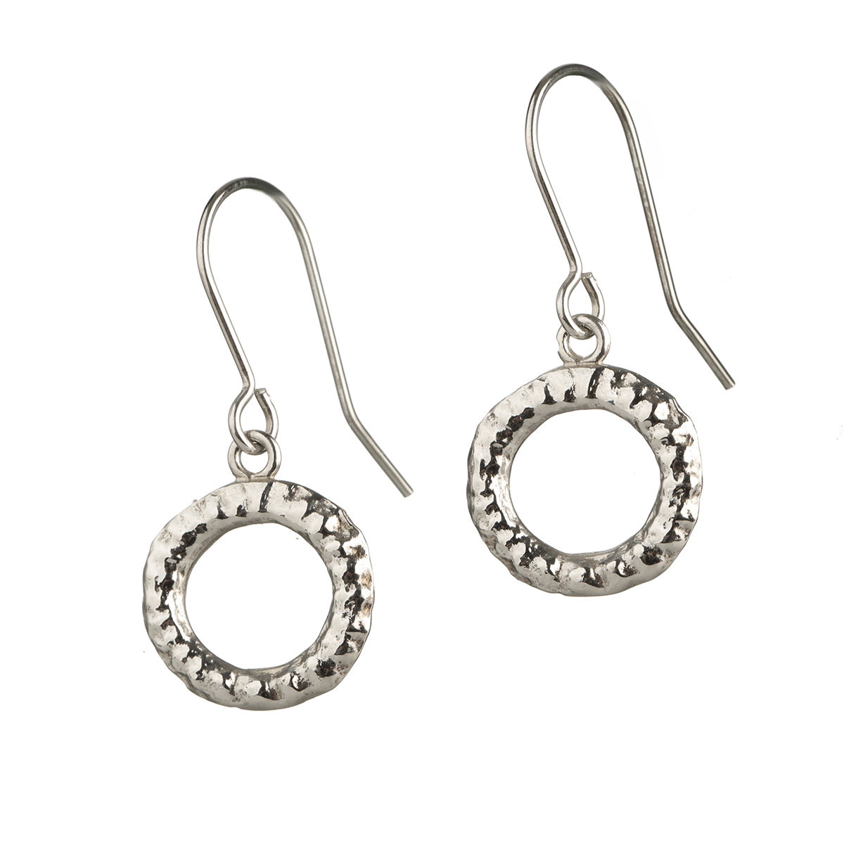 Cairns-ohrhaenger-silber-ortak-orkney-schmuck-002 Ohrstecker aus  Sterlingsilber mit blauer Glasemaille und piktischen Symbolen
