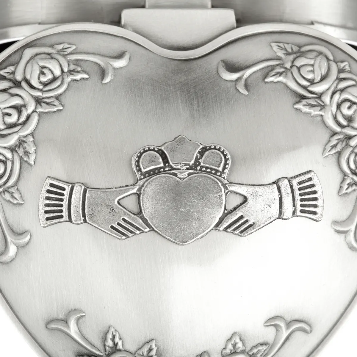 schmuck-schatulle-claddagh-keltisch-silber-metall-irland-007 Irische Claddagh Schmuckschatulle in Herzform - verziert mit Engeln & Rosen