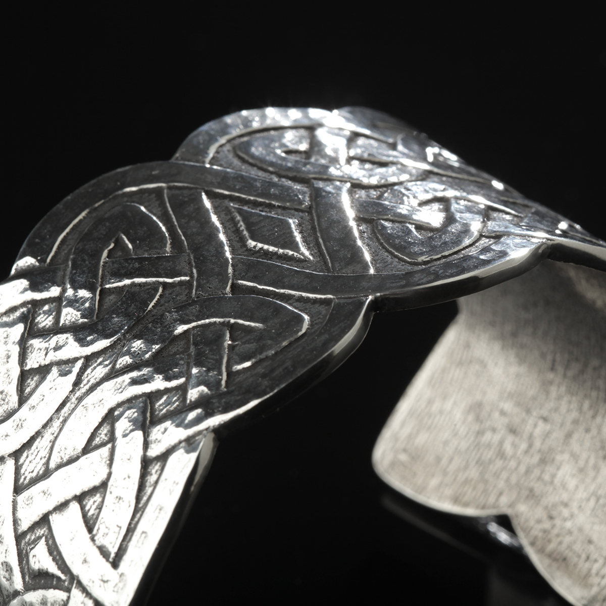 Celtic Cuff - Großer Armreif mit keltischen Ornamenten