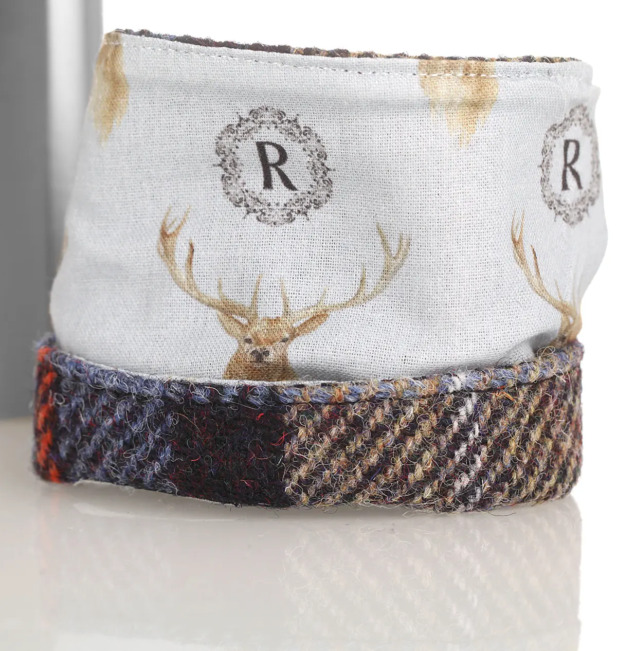 Harris Tweed Flachmann aus Schottland in McKenzie Tartan