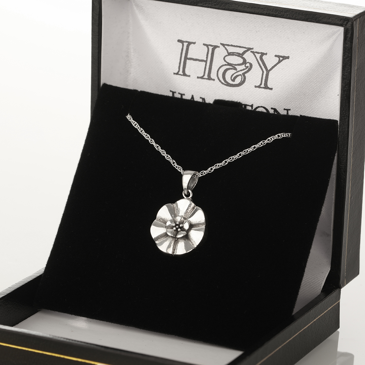 weisse-rose-white-scotland-schottland-kette-009 White Rose of Scotland - Jakobiten Anhänger aus Schottland - Sterling Silber