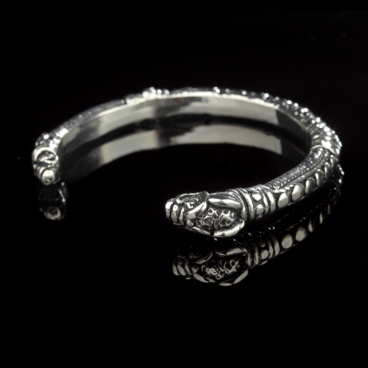 Armreif-Torc-keltisch-wikinger-celtic-silber-003 Serpents Torc - Wikinger  Armreif mit keltischen Knoten & Schlangenköpfen