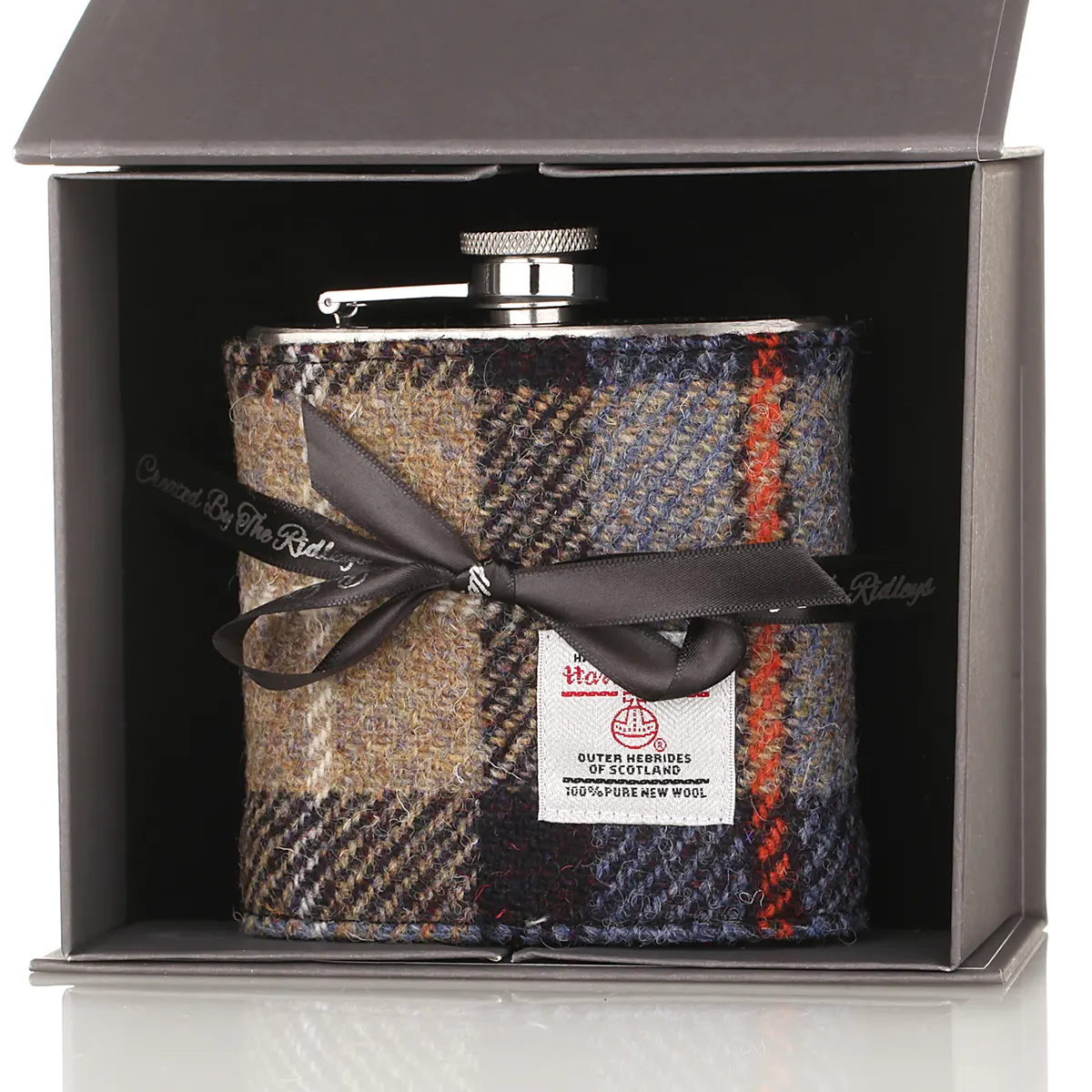 Harris Tweed Flachmann aus Schottland in McKenzie Tartan
