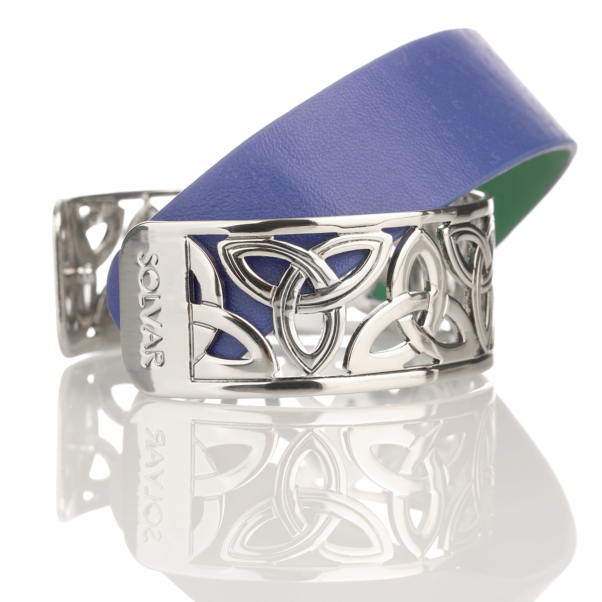 armreif-leder-silber-keltisch-irland-004 Triskele Armreif mit keltischen Mustern & Ledereinsatz - Handgefertigt in Irland