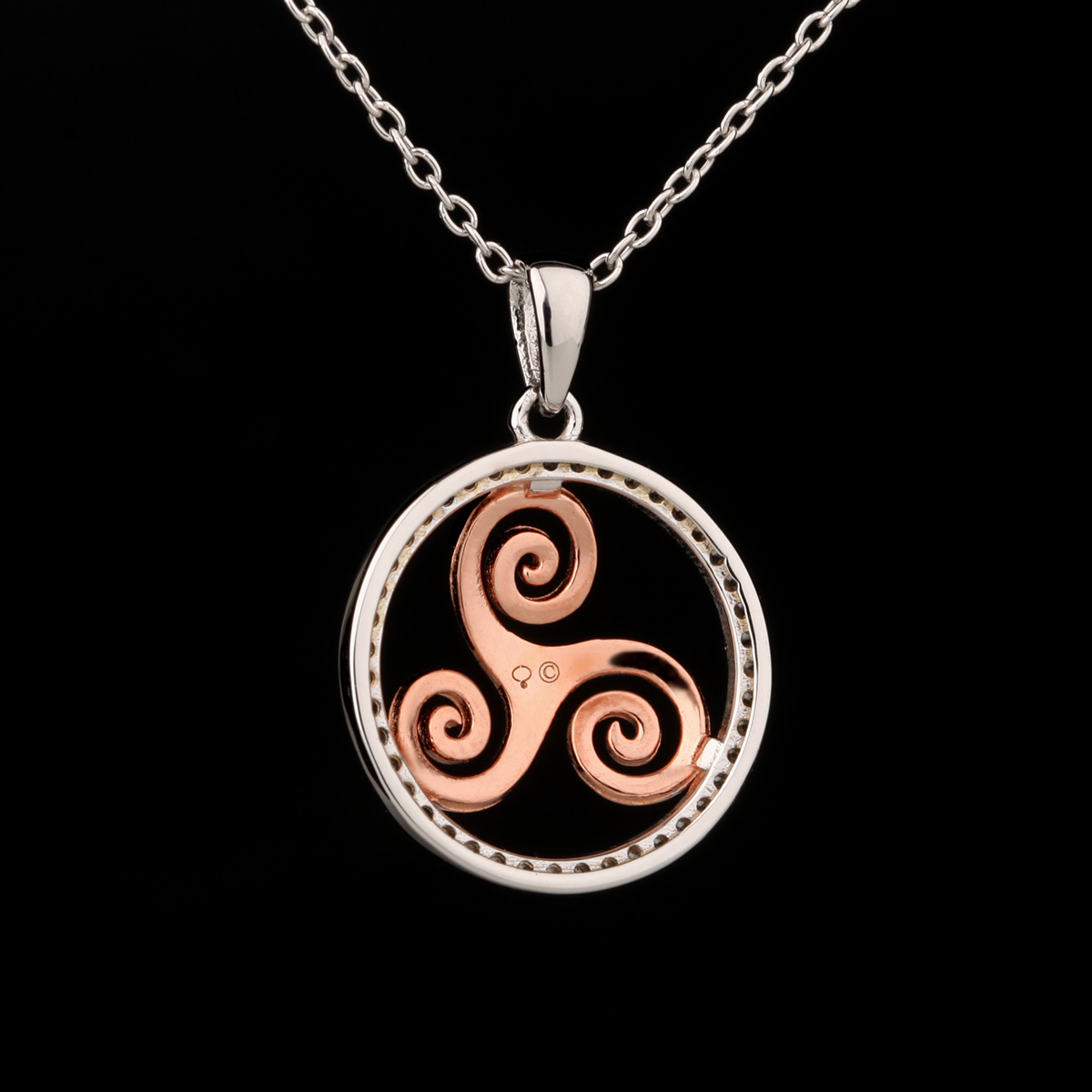 kette-anhaenger-triskele-spirale-silber-gold-kristall-irland-003 Newgrange Spiral - Keltische Triskele Kette aus Sterling Silber & Roségold