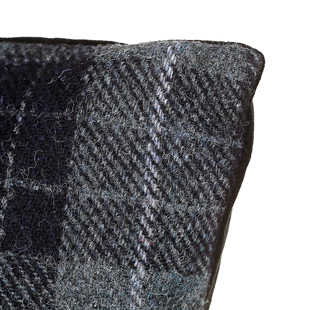 Harris Tweed Kissen aus Schottland - Grey & Black Tartan - 25 x 45 cm