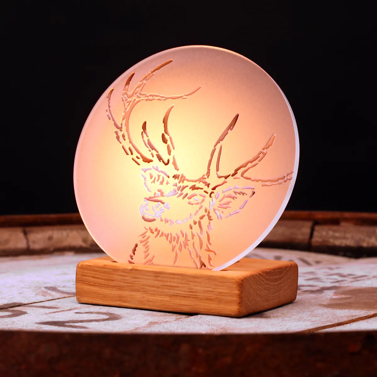 Stag Moments - Highland Hirsch Teelichthalter aus recyceltem Whiskyfass