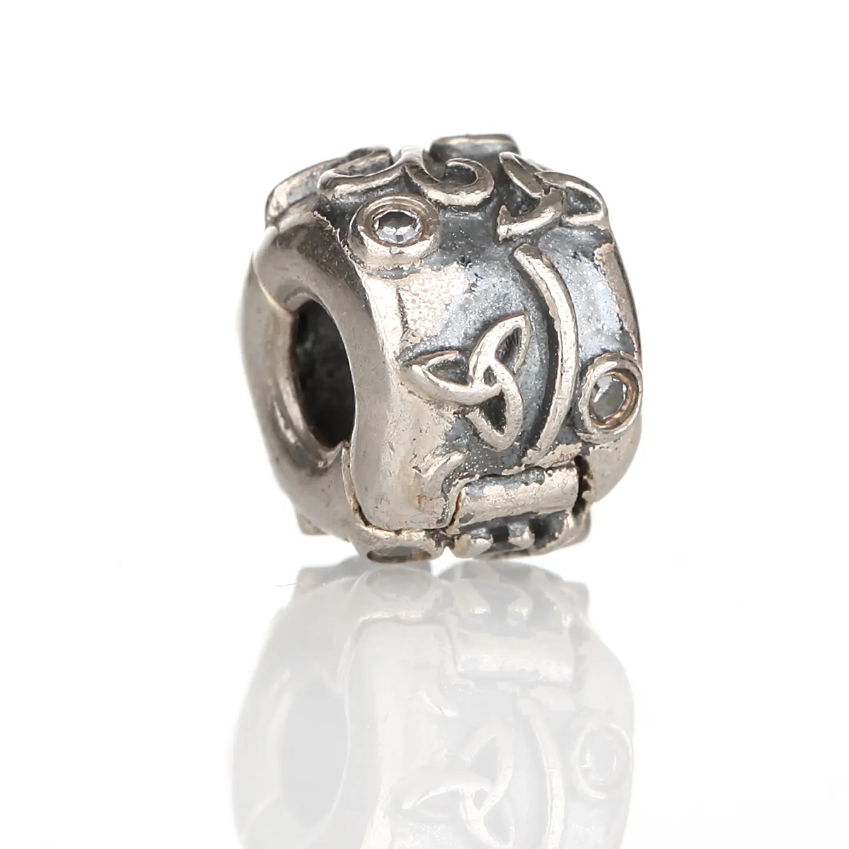 charm-bead-trinity-silber-irland-005 Trinity Bead Stopper aus Sterlingsilber mit Kristallen – handgefertigt in Irland