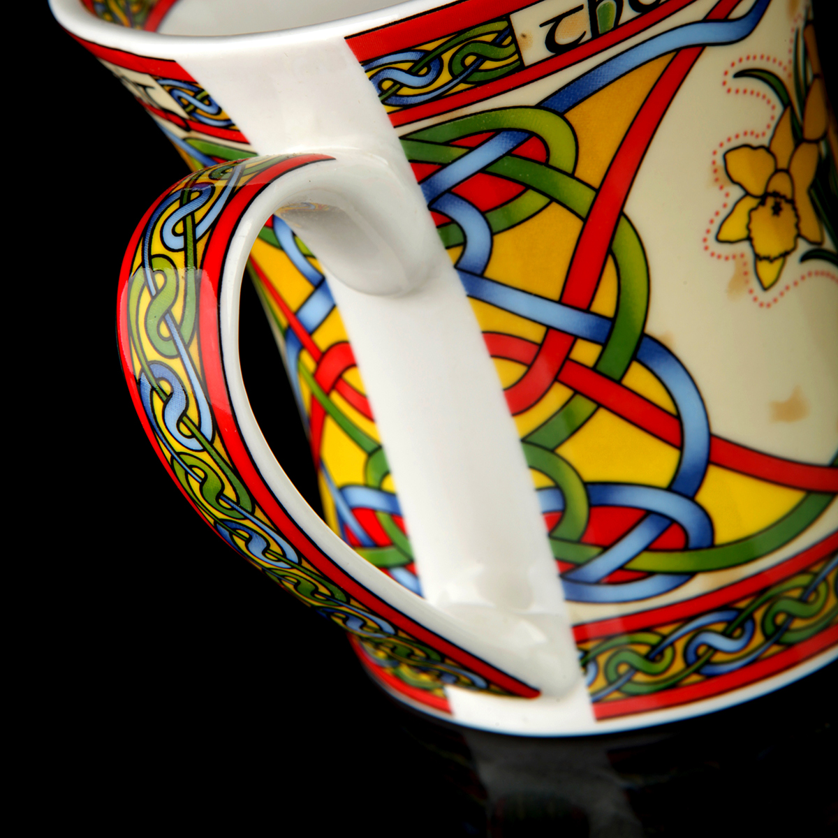 Kaffeebecher-Mug-wales-welsh-daffodil-narzisse-007 The Welsh Daffodil Mug - Kaffeebecher mit walisischer Narzisse & keltischen Ornamenten