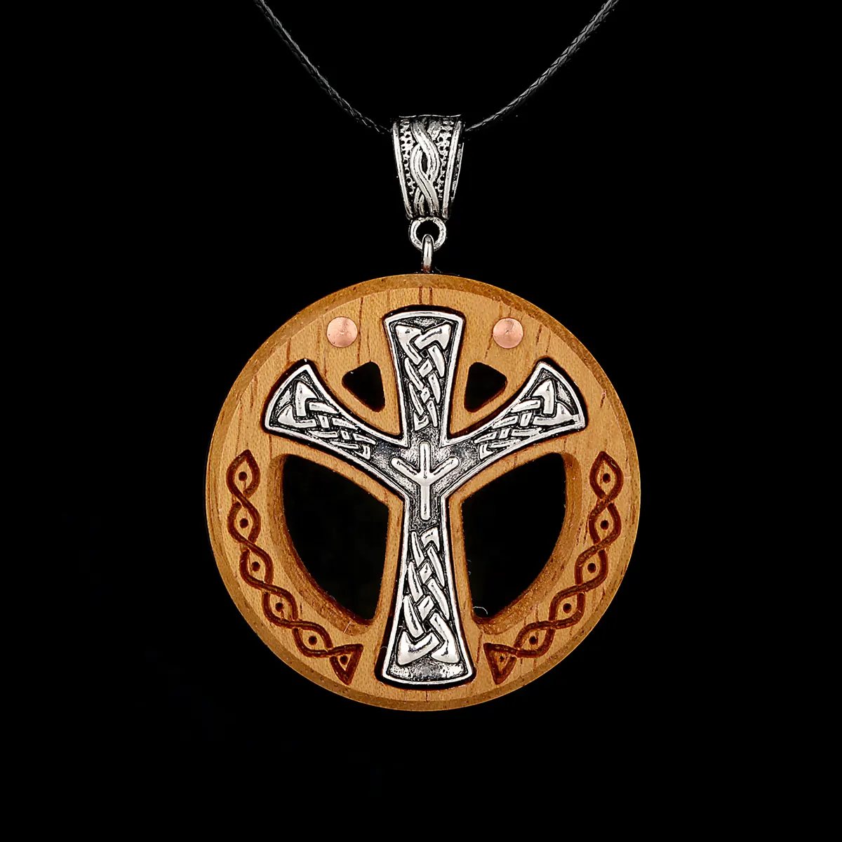 Celtic Cross - Iroko Holz Anhänger mit silbernem Kreuz &  keltischer Schnitzerei