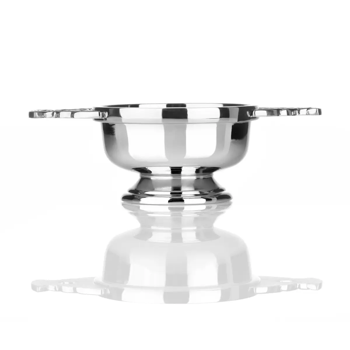Highland Whisky Quaich aus Schottland - versilbert mit keltischen Griffen