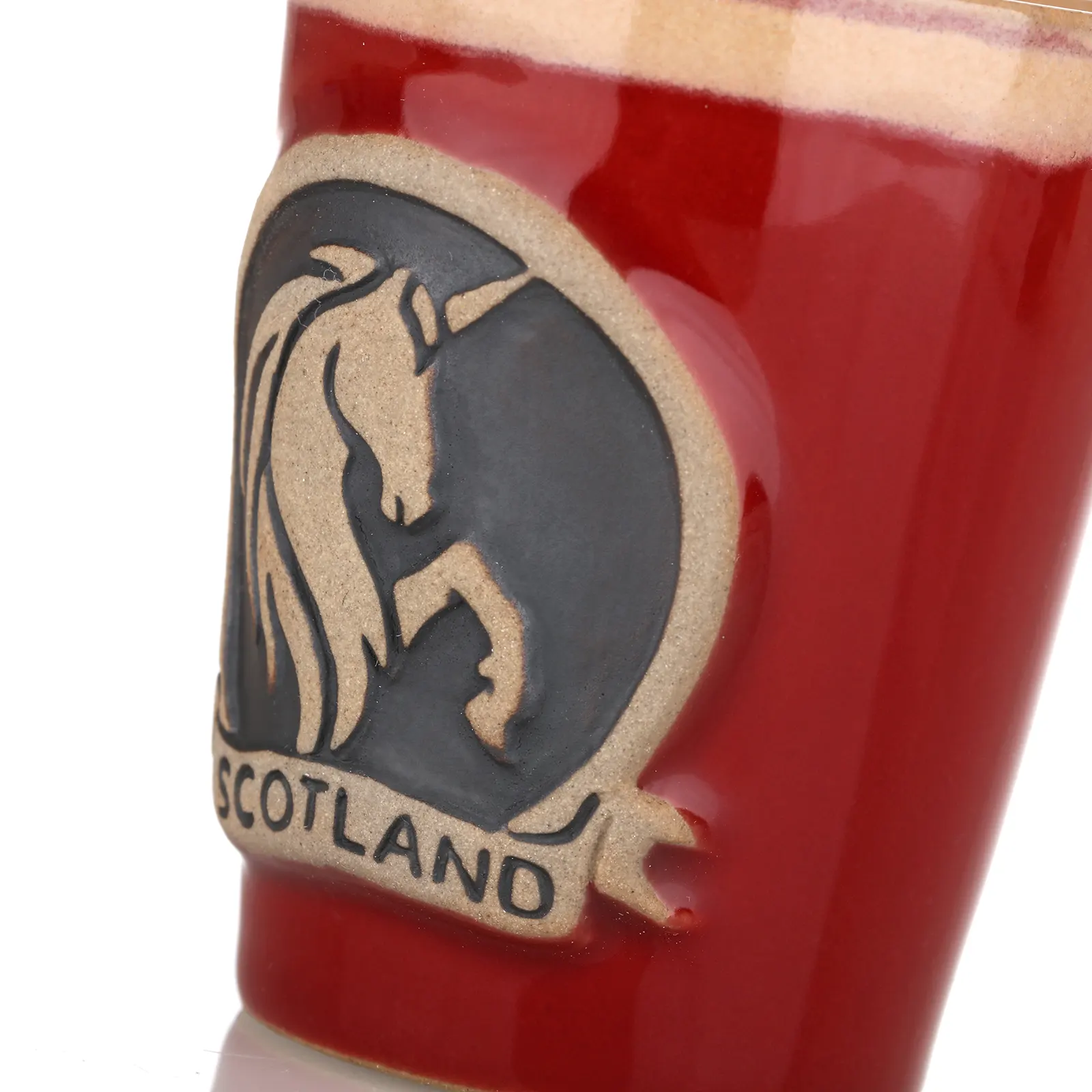 Unicorn Shot Cup in Dunkelrot - Einhorn Shotbecher aus Schottland Unicorn Shot Cup in Dunkelrot - Einhorn Shotbecher aus Schottland