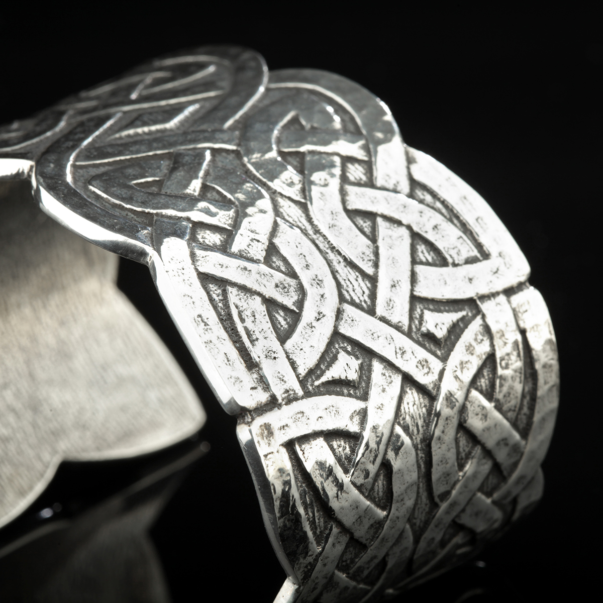 Celtic Cuff - Großer Armreif mit keltischen Ornamenten