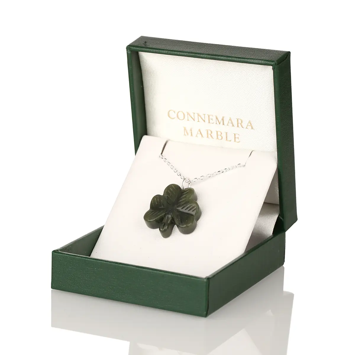 Carved Irish Shamrock - Irische Kleeblatt Kette aus Connemara Marmor