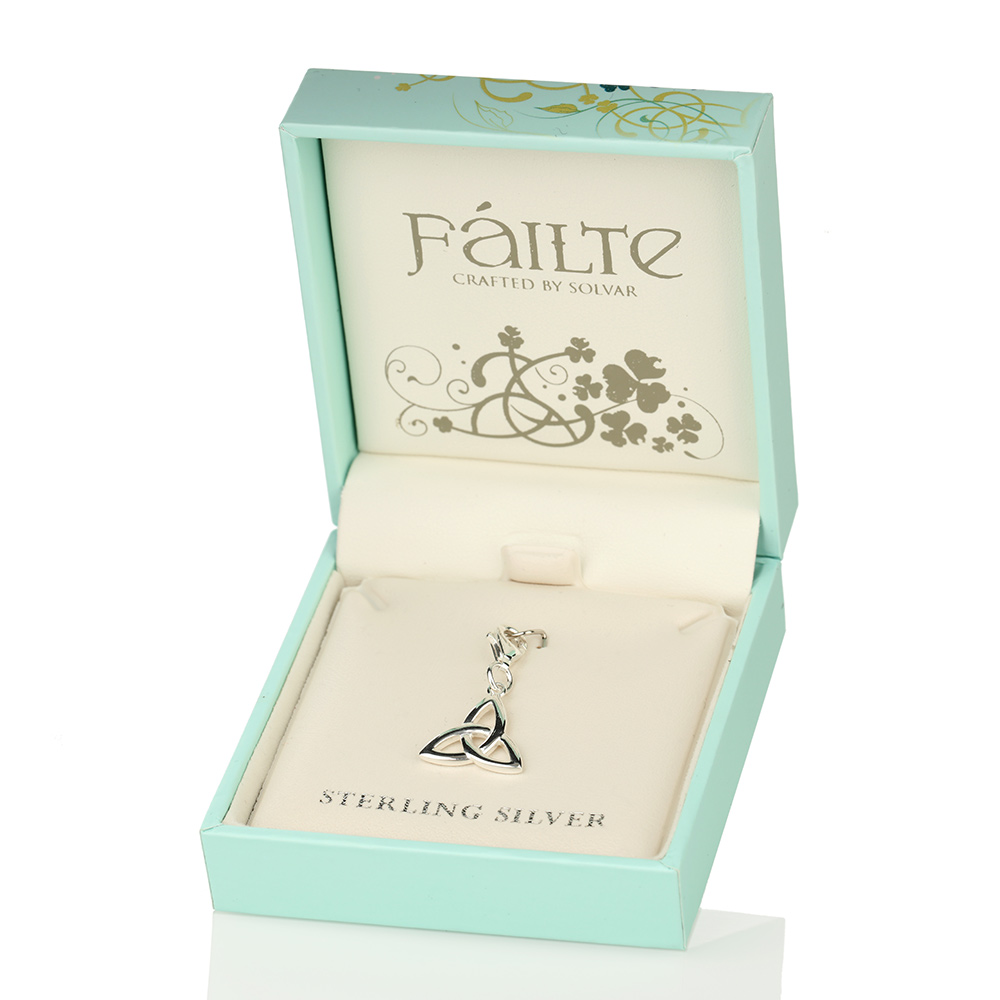 keltisch-silber-charm-bettelamband-001 Trinity Knot - Irischer Trinity Knoten als Charm aus Sterling Silber