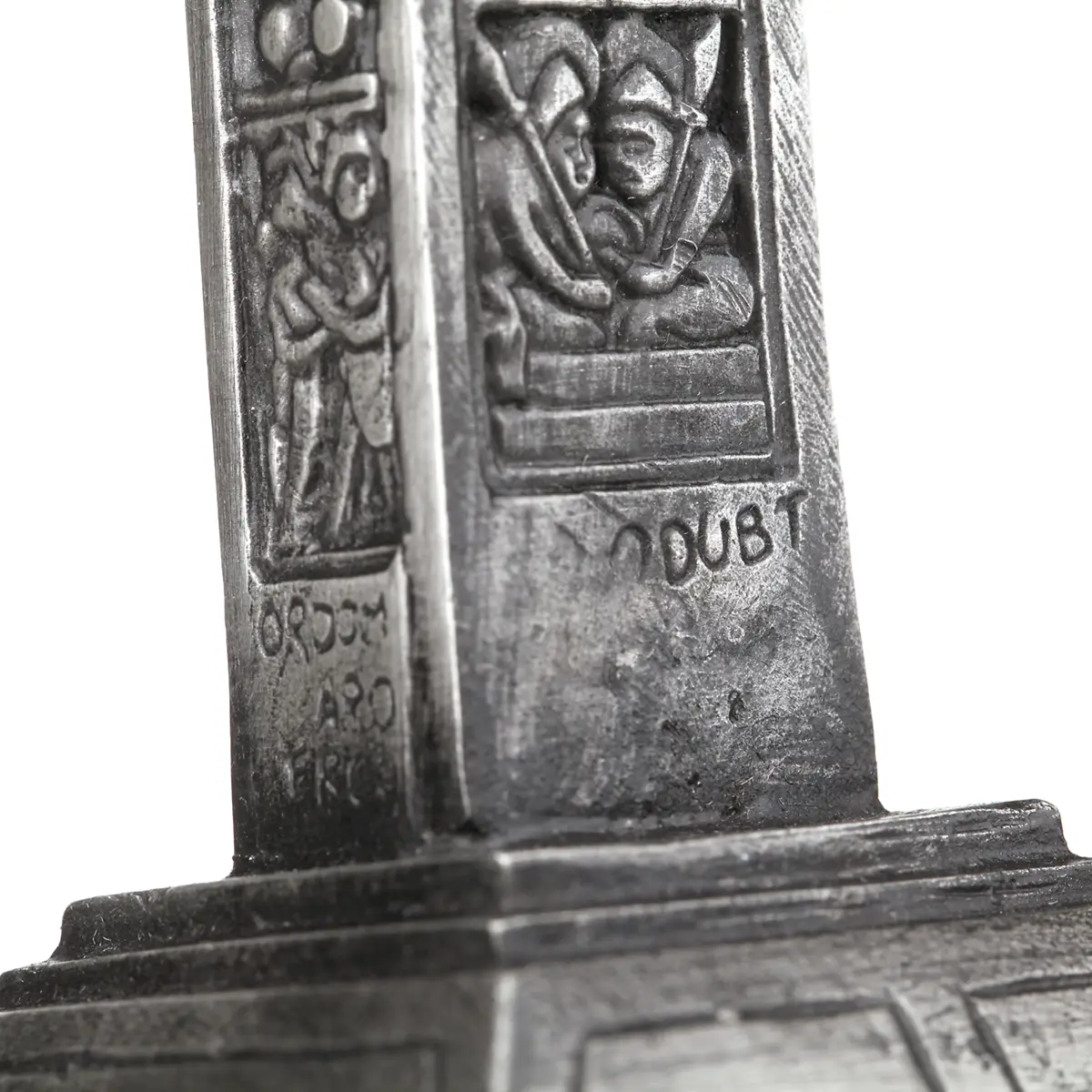 Durrow High Cross - reich verziertes keltisches Kreuz aus Irland