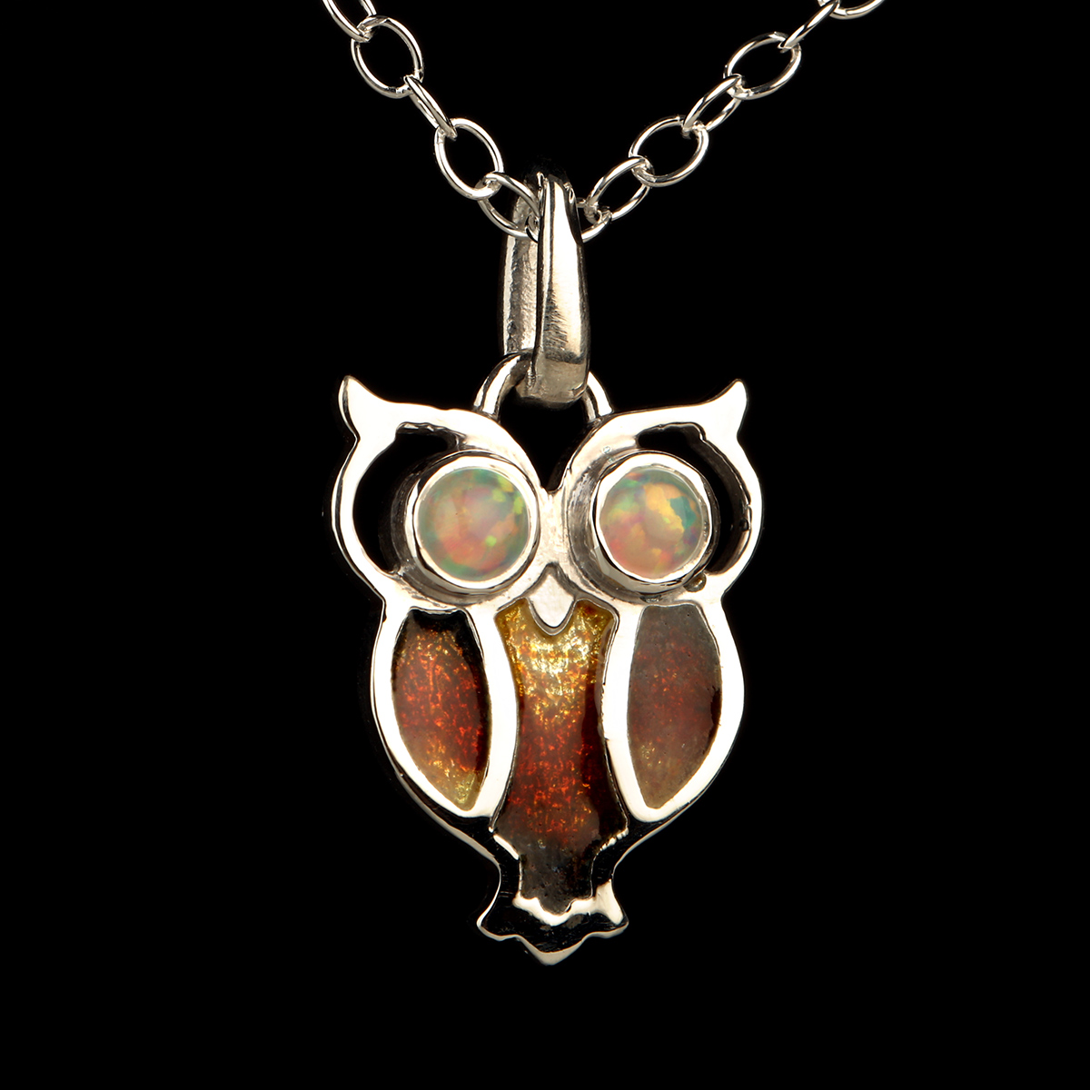 Nature In Flight - Eule als Kette aus Sterling Silber mit Opal Augen