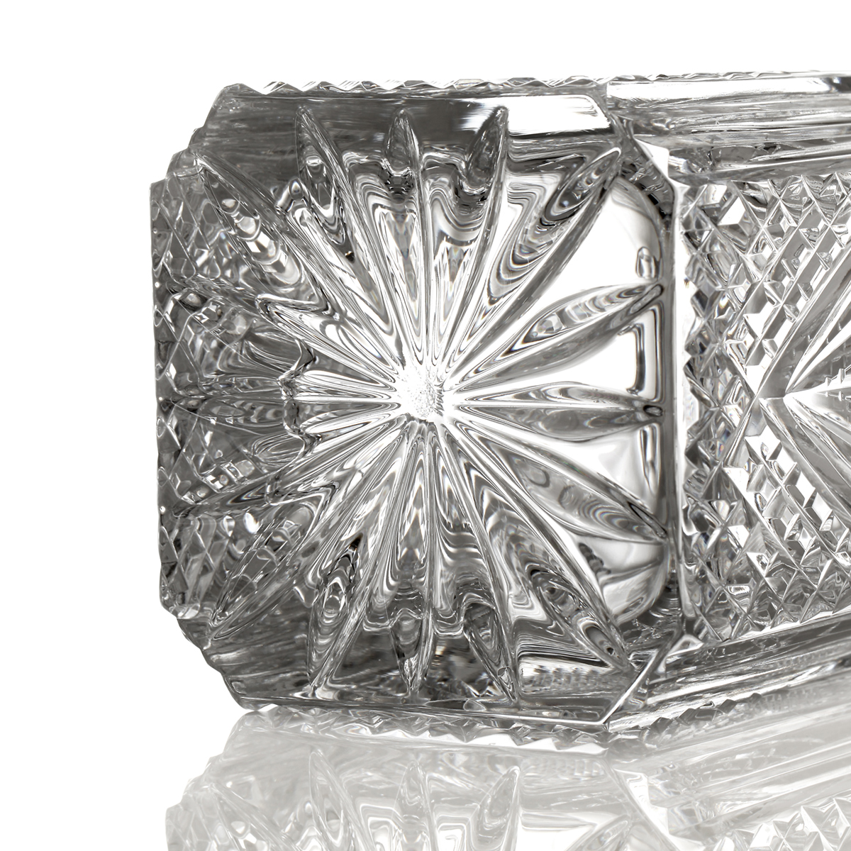 Scottish Thistle - Schottische Distel Kristalglas Whisky Karaffe mit Diamantschliff
