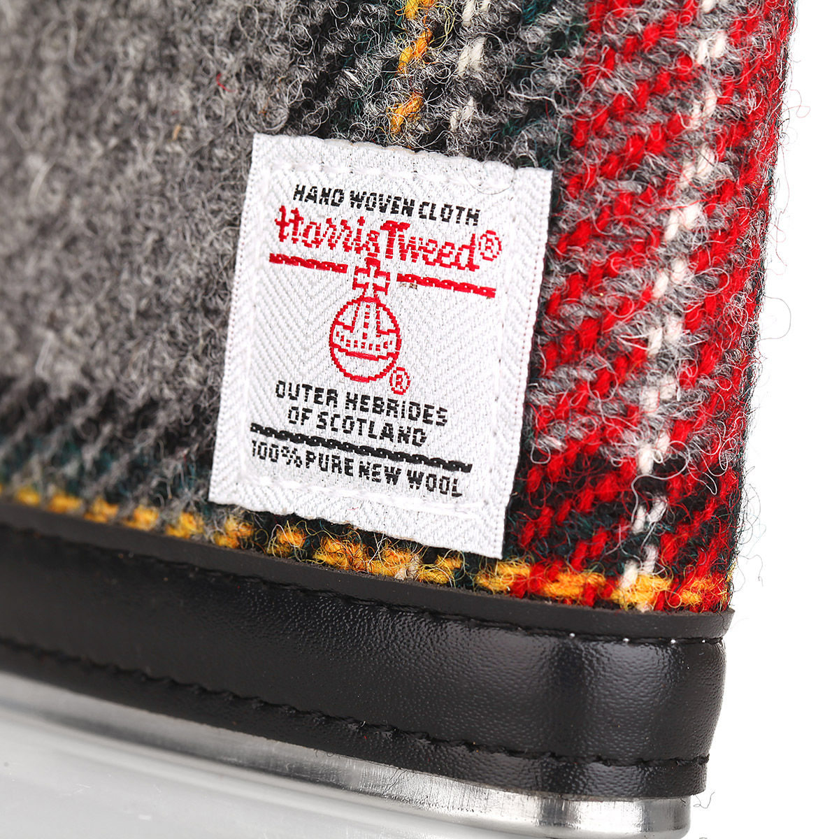 Harris Tweed® Flachmann aus Schottland in Grey & Red Tartan