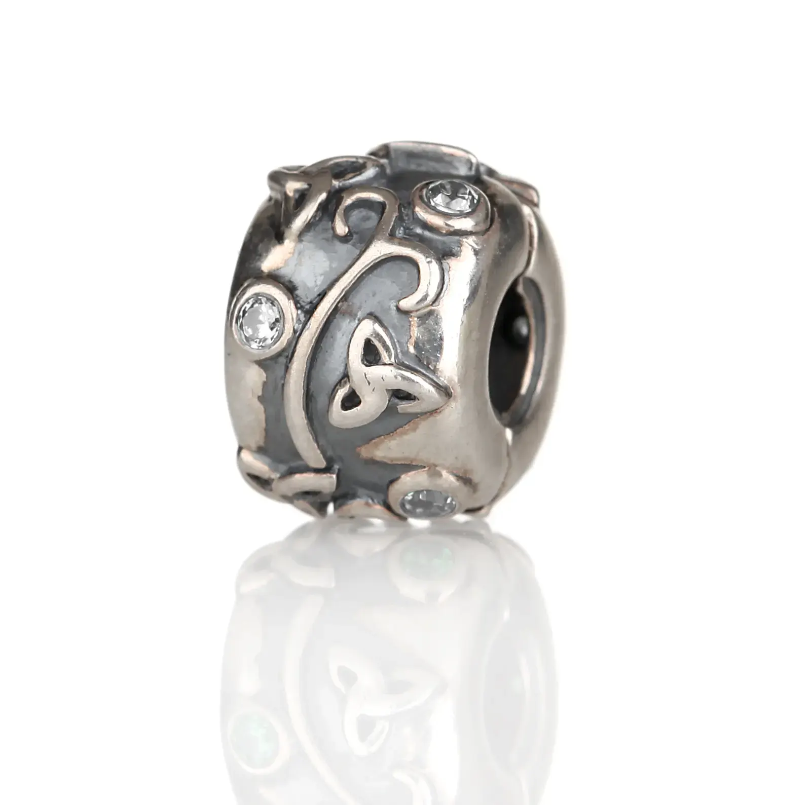 charm-bead-trinity-silber-irland-002 Tara's Diary Trinity Bead Stopper - Sterling Silber & grüner Kristall aus Irland