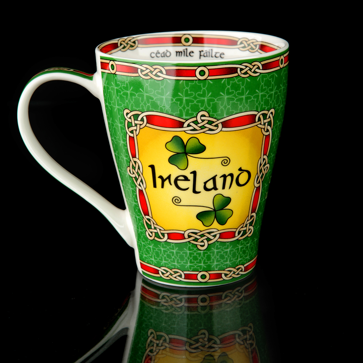 Kaffeebecher-Mug-irland-irish-shamrock-kleeblatt-013 Cead Mile Failte Shamrock Mug - Irischer Kaffeebecher mit Kleeblättern & keltischen Mustern