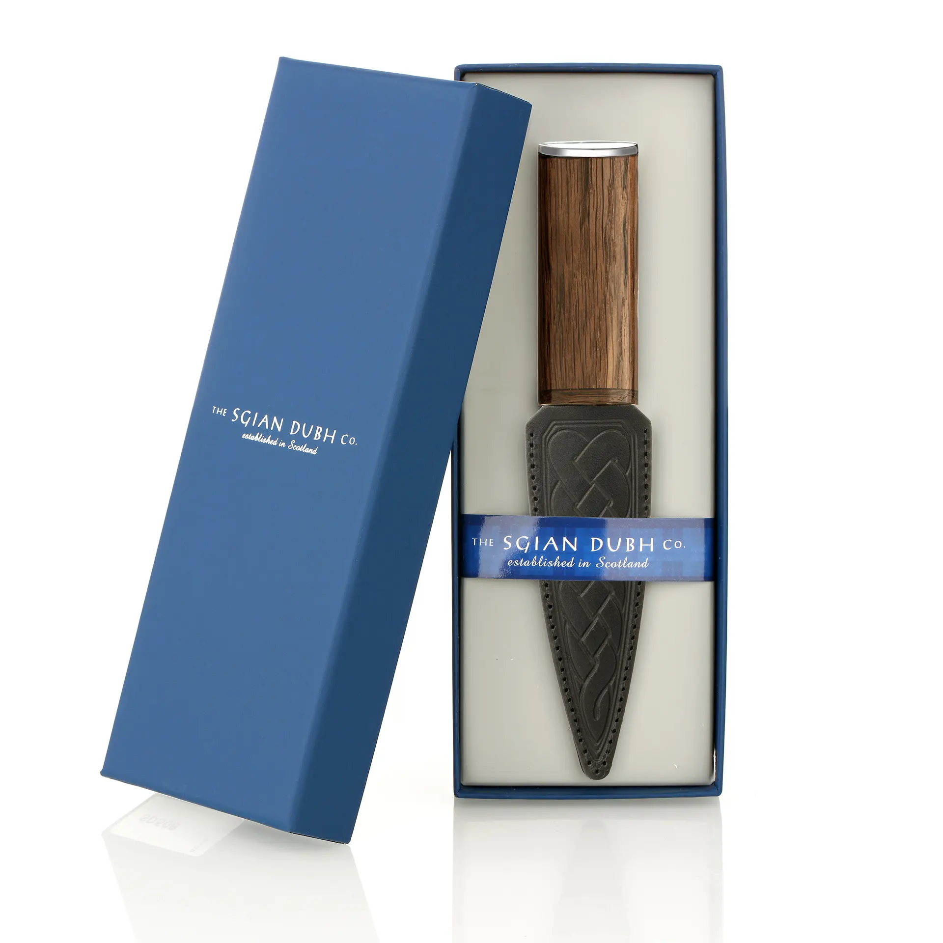 Sgian Dubh mit Griff aus echter Mooreiche und Lederscheide – Handgefertigt in Schottland