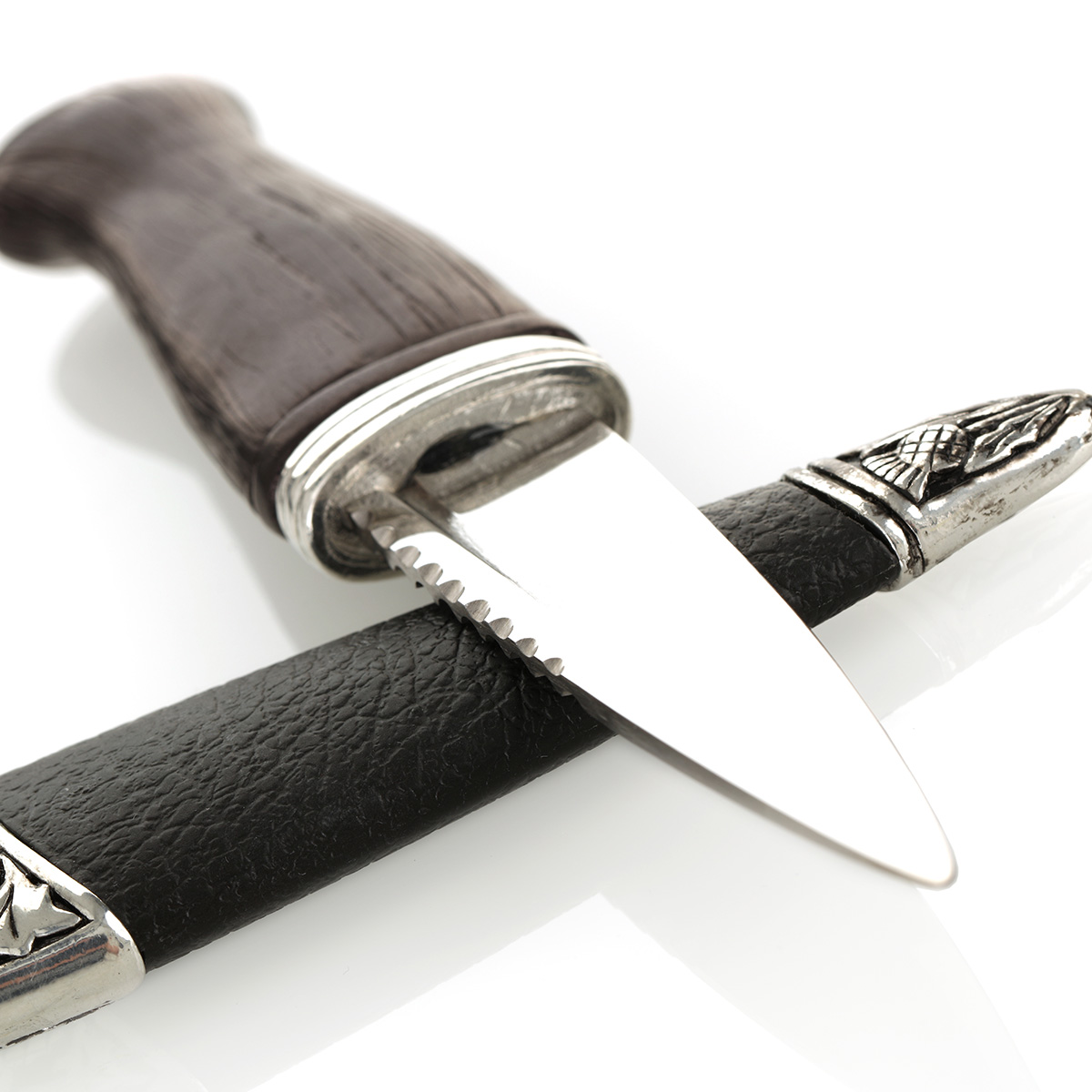 sgian-dubh-kiltpin-cufflink-set-keltisch-029 Harris Thistle Sgian Dubh Set - Kiltpin & Manschettenknöpfe - Schottische Distel