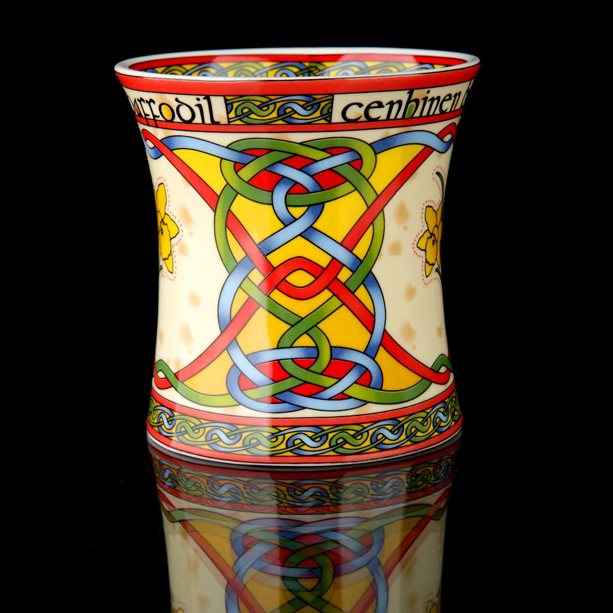 Kaffeebecher-Mug-wales-welsh-daffodil-narzisse-009 The Welsh Daffodil Mug - Kaffeebecher mit walisischer Narzisse & keltischen Ornamenten