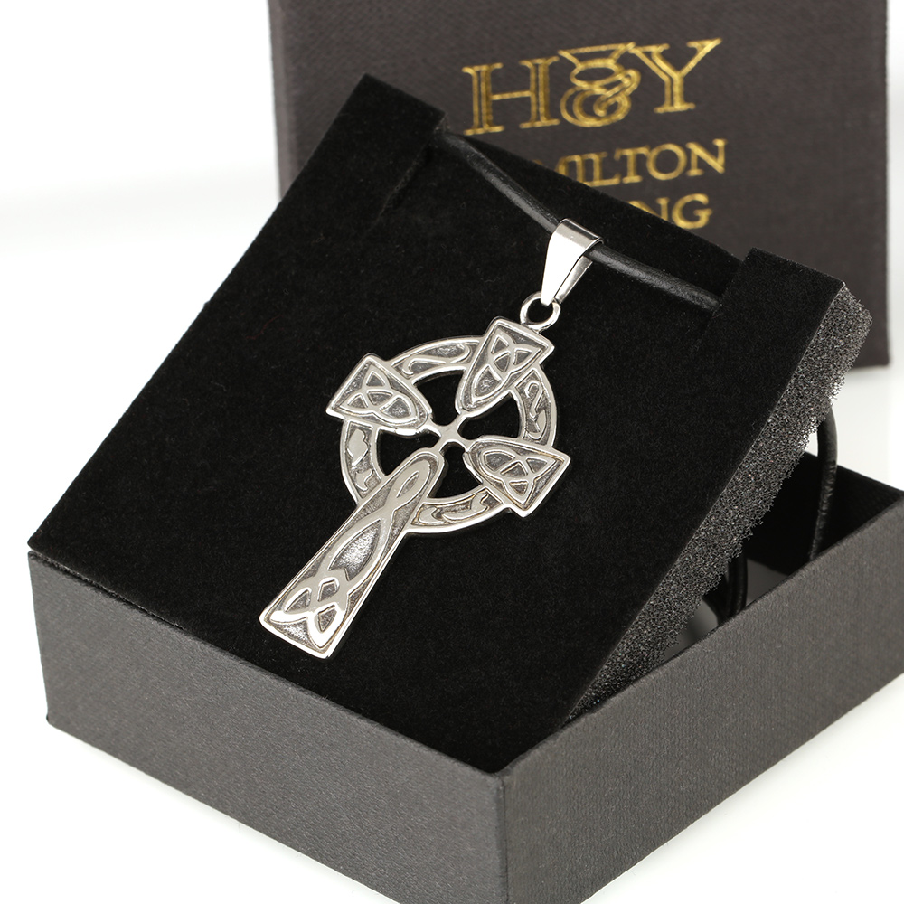 Keltisches Kreuz aus Schottland - Edelstahl mit Lederband