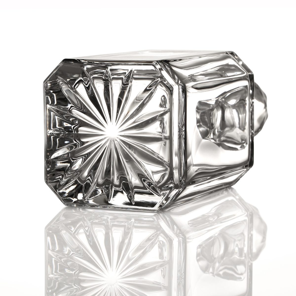 karaffe-dekanter-whisky-kristall-glas-schottland-003 Classic Square Decanter - Kristallglas Whisky Karaffe aus Schottland